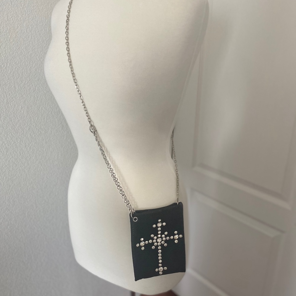 Mini crossbody pouch